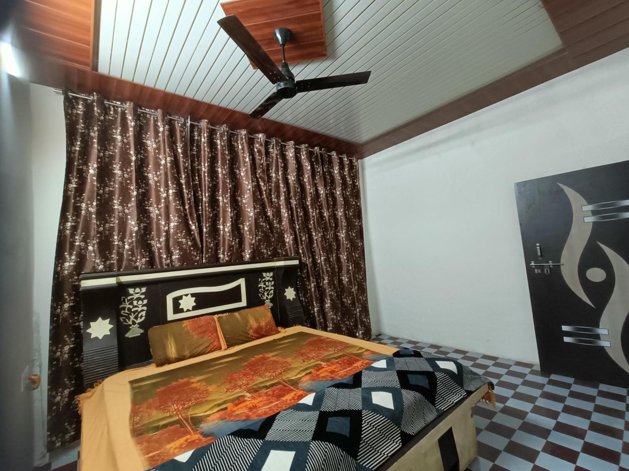 Keshav Narayan Home Stay Mathura Eksteriør billede